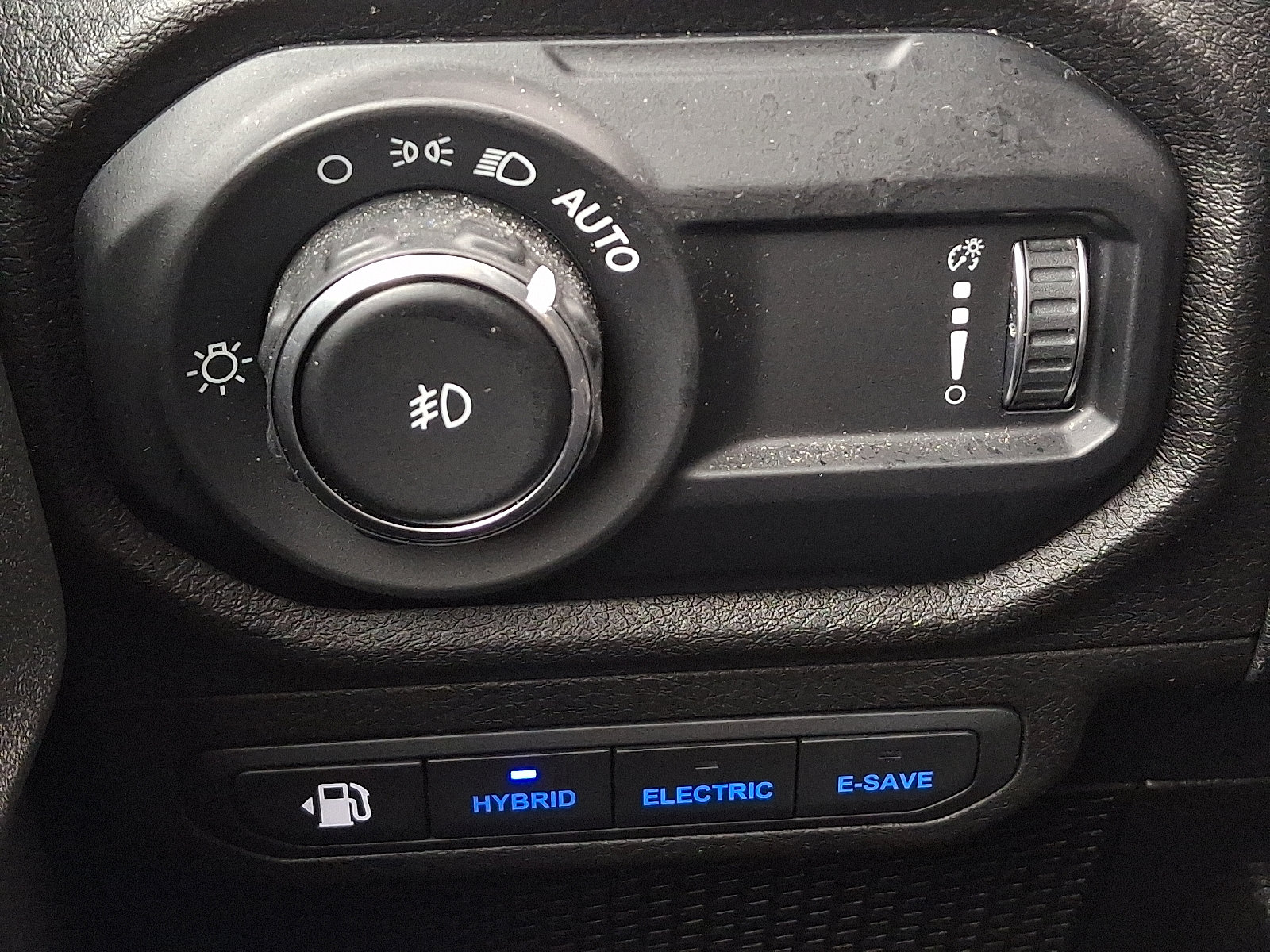 Certified 2024 Jeep Wrangler Unlimited AWD/4WD image 26