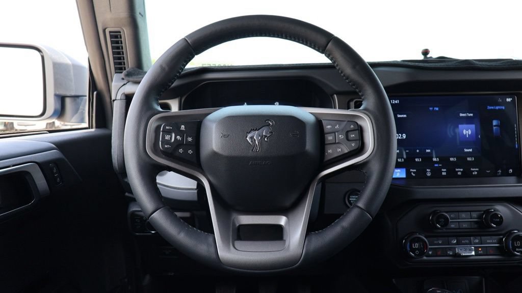 Used 2025 Ford Bronco Badlands AWD/4WD image 19