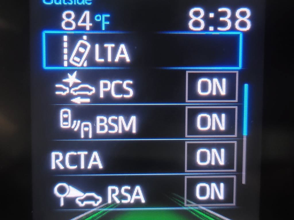 Certified 2020 Toyota RAV4 XLE Premium AWD/4WD image 21