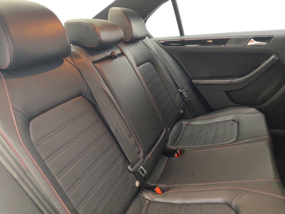 Used 2016 Volkswagen Jetta GLI SEL FWD image 19