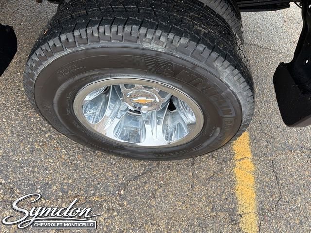 Used 2025 Chevrolet Silverado 3500 LT image 21