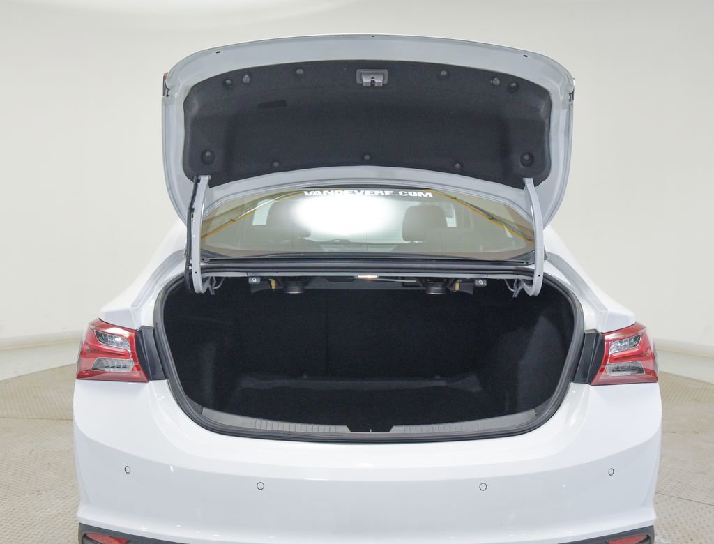 Used 2024 Chevrolet Malibu LT FWD image 14