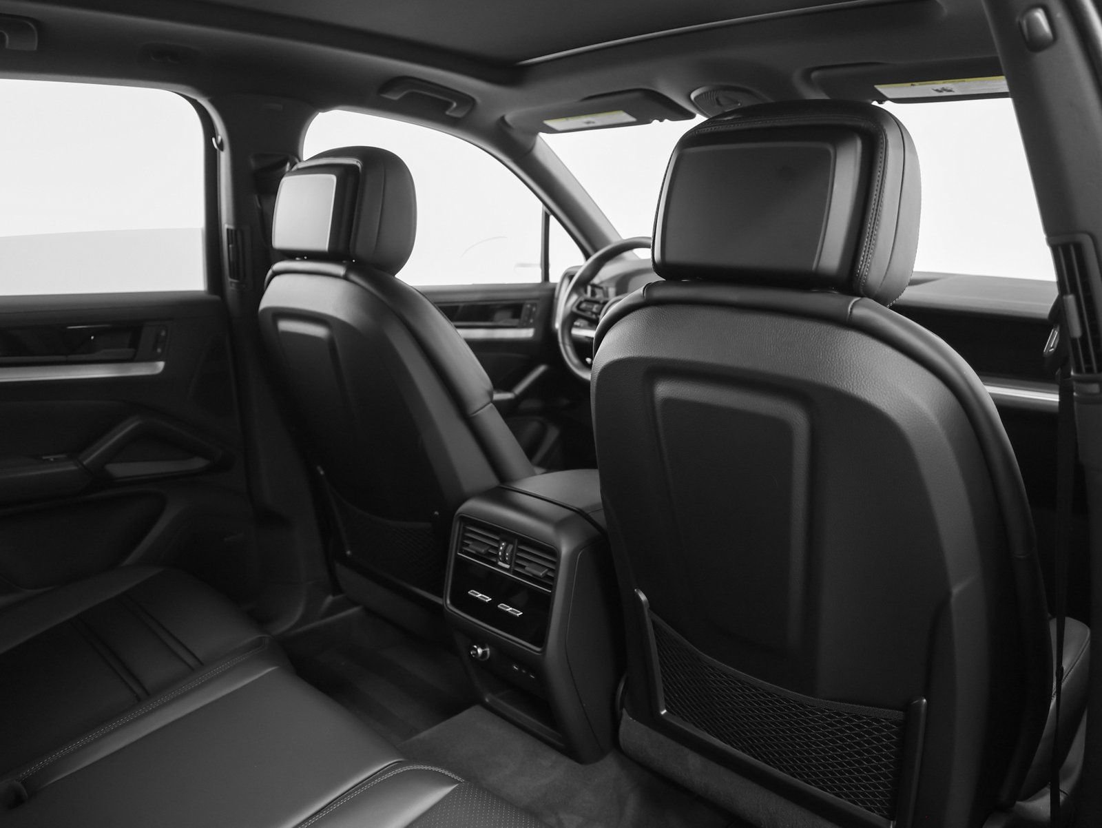 Certified 2026 Porsche Cayenne S image 28