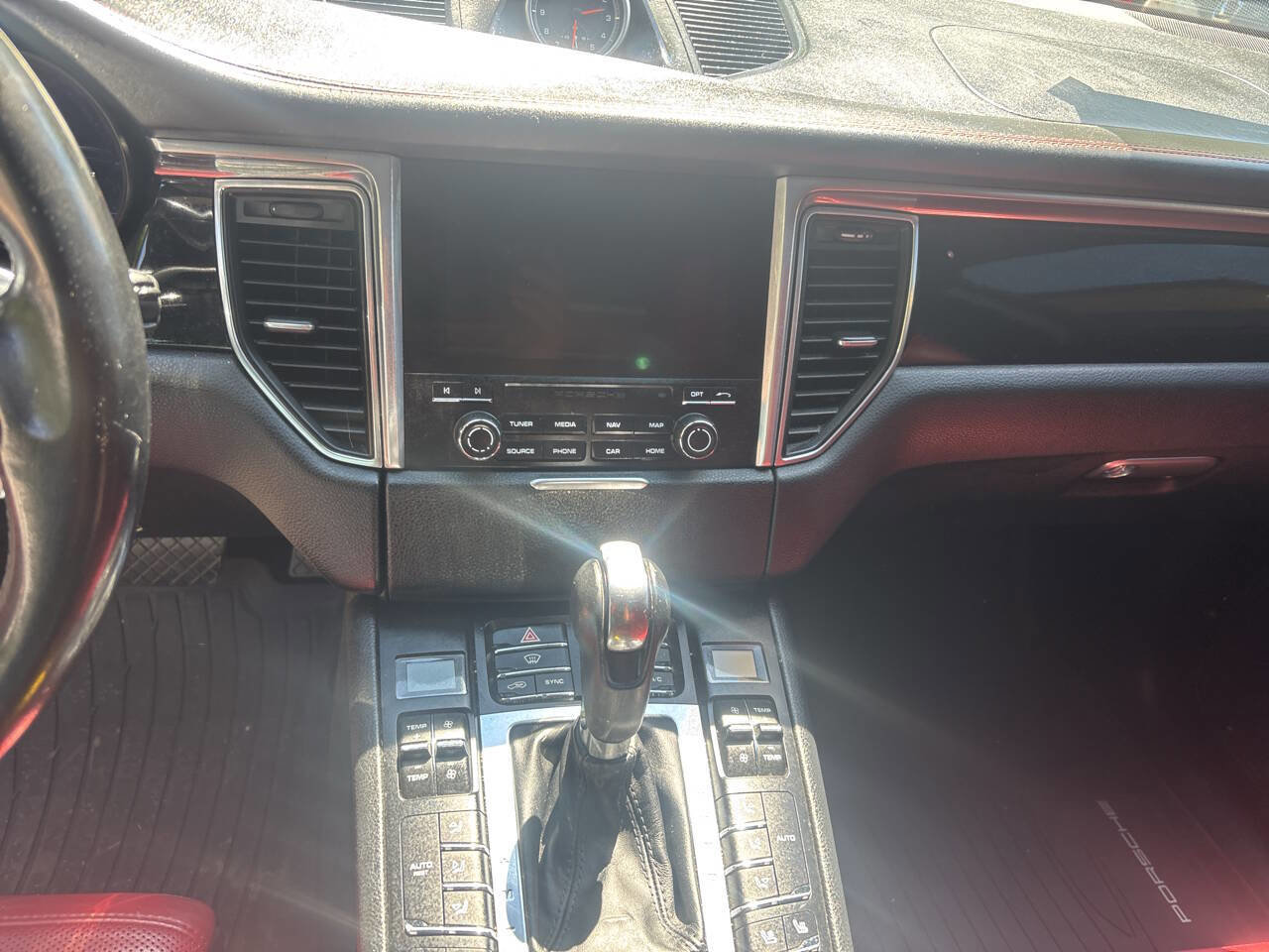 Used 2017 Porsche Macan AWD/4WD image 12