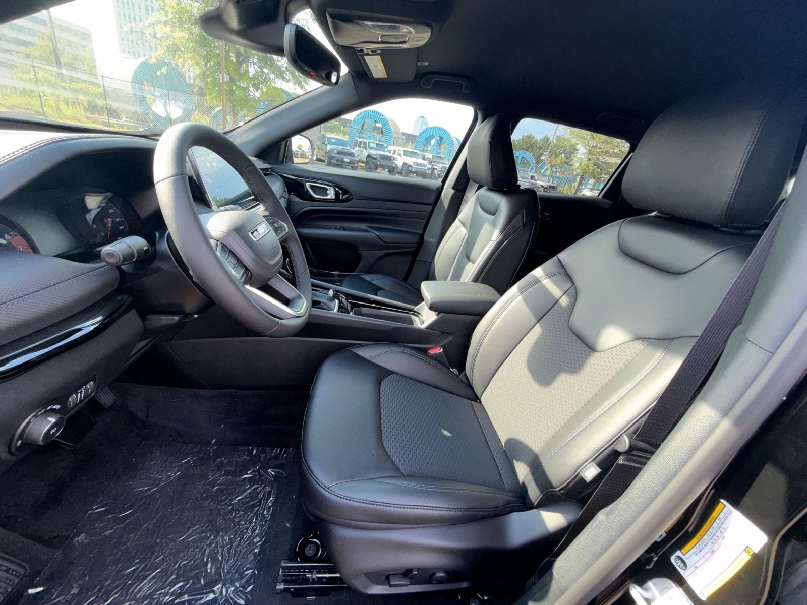 New 2026 Jeep Compass Latitude AWD/4WD image 13