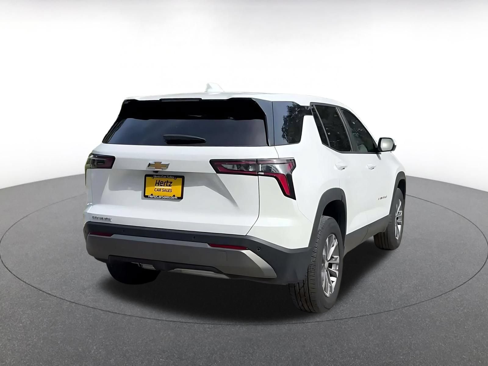 Used 2025 Chevrolet Equinox LT FWD image 13