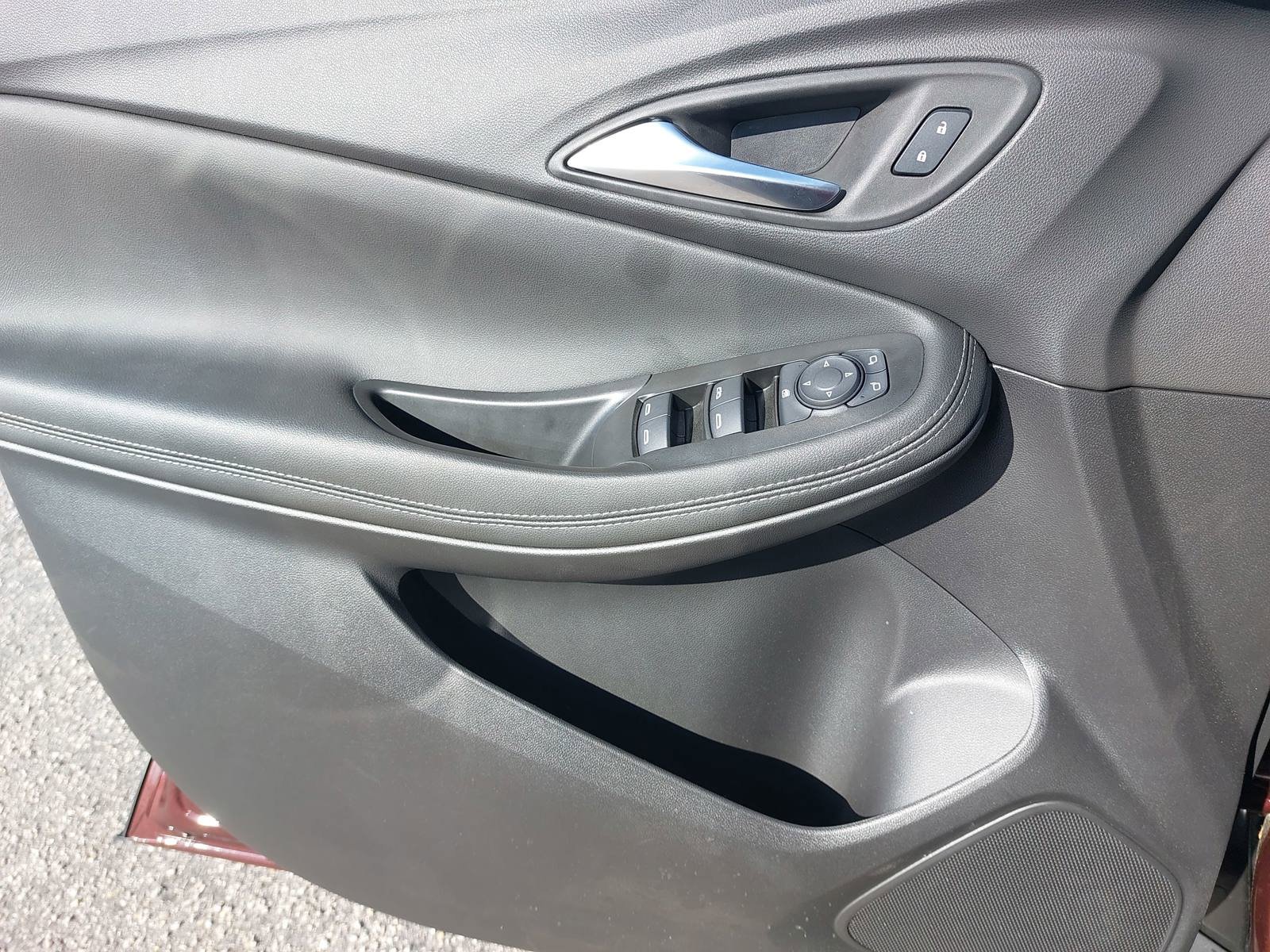 Used 2023 Buick Encore GX Preferred w/ Cold Weather Comfort Package FWD image 29