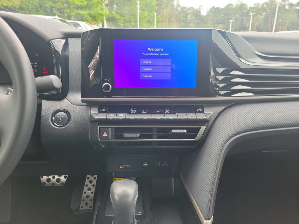 Certified 2025 Toyota Camry SE w/ Convenience Package AWD/4WD image 26