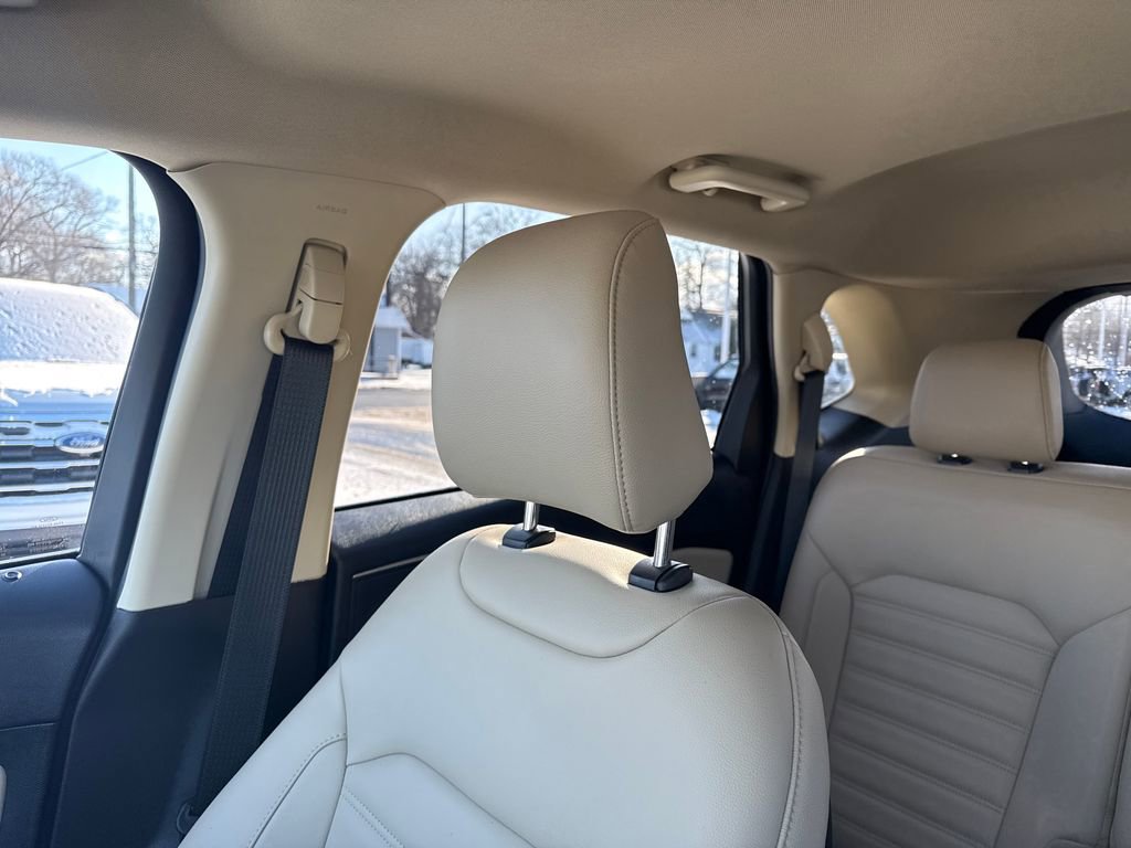 Used 2023 Ford Edge SEL w/ Convenience Package image 42