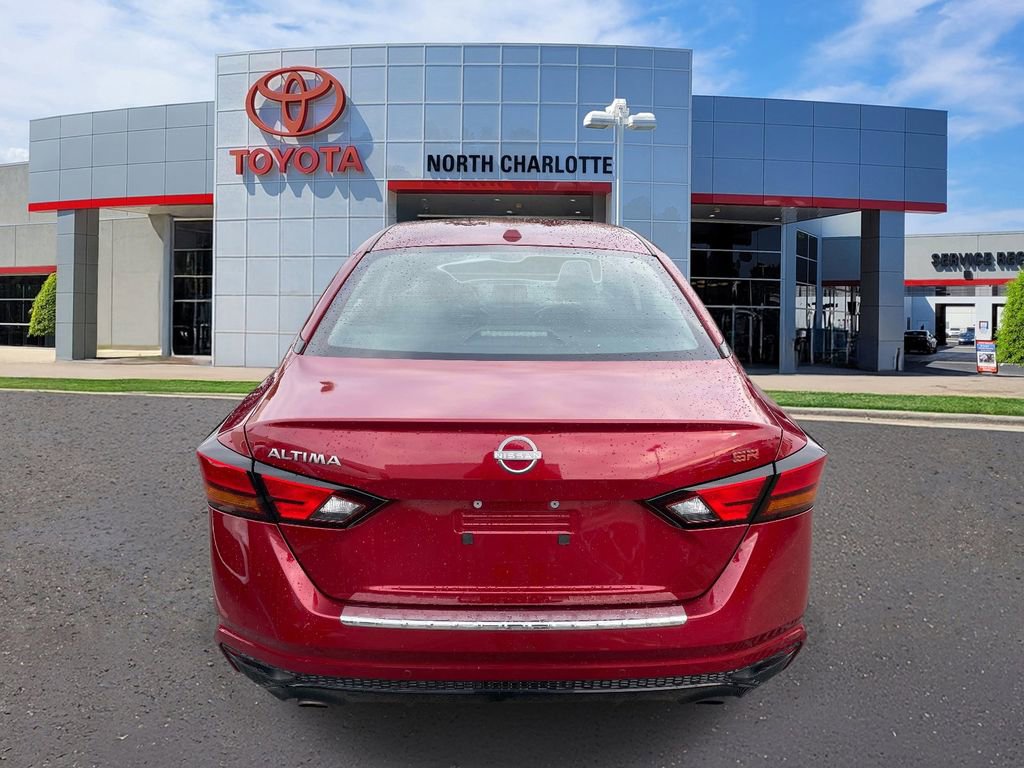 Used 2023 Nissan Altima 2.5 SR FWD image 8