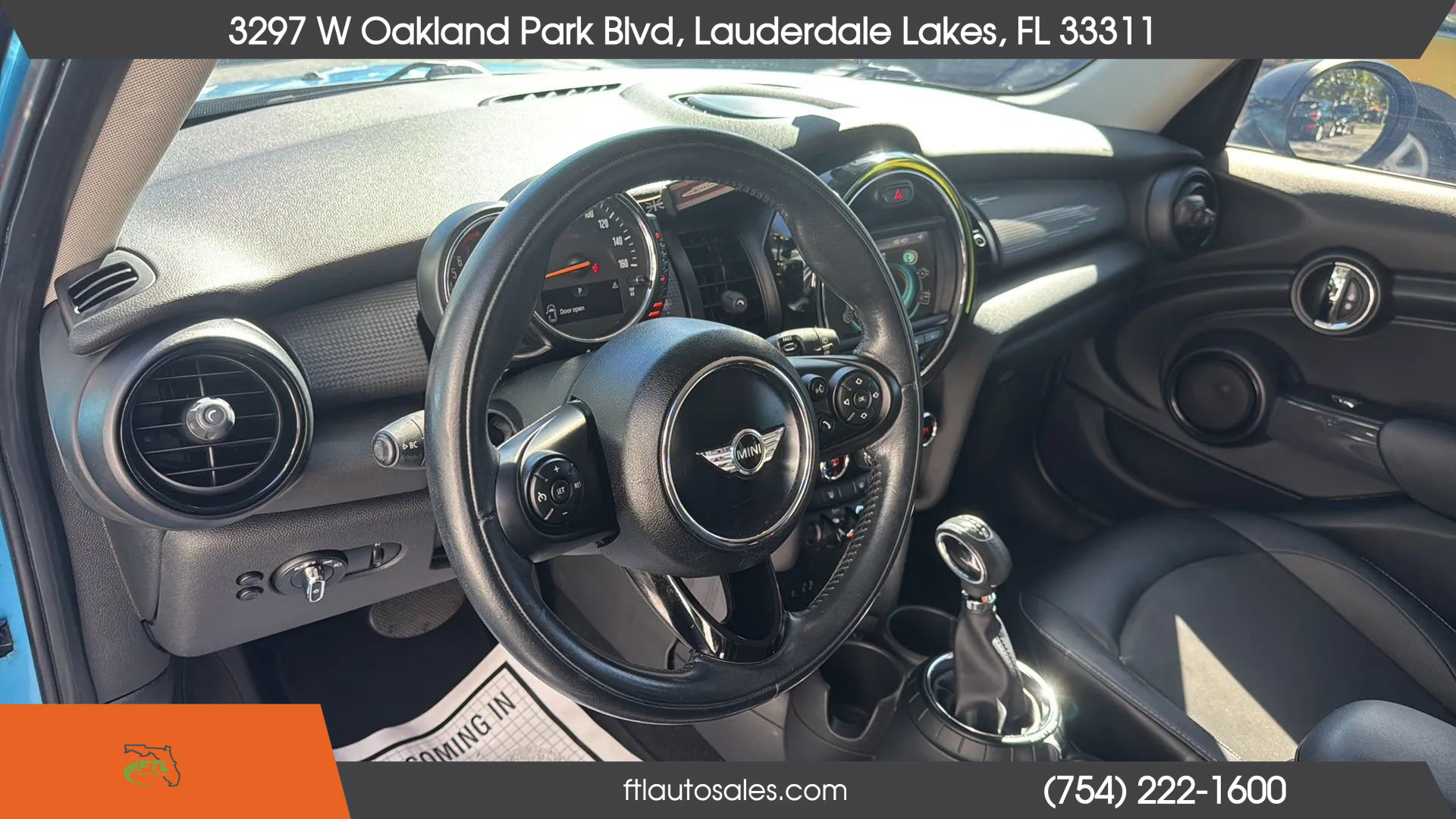 Used 2015 MINI Cooper 4-Door Hardtop image 22
