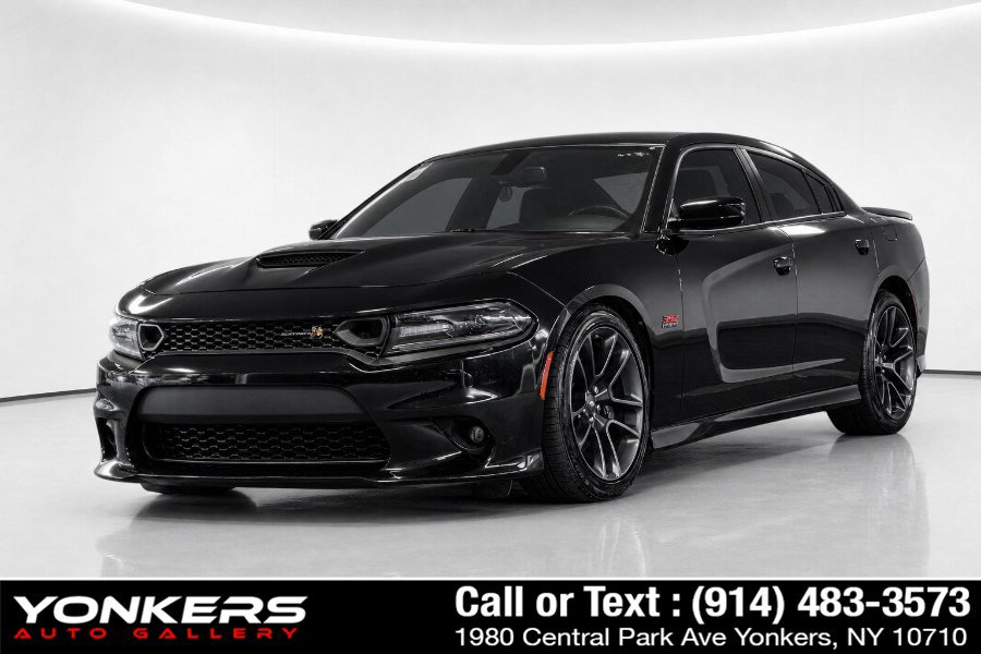Used 2023 Dodge Charger Scat Pack w/ Plus Group RWD image 2