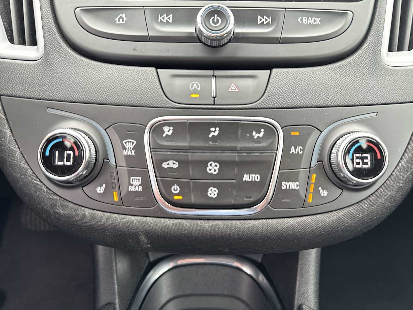 Certified 2024 Chevrolet Malibu LT FWD image 17