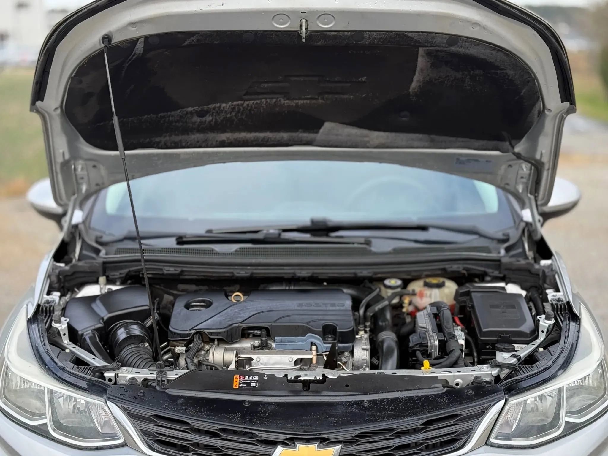 Used 2018 Chevrolet Cruze LS FWD image 28