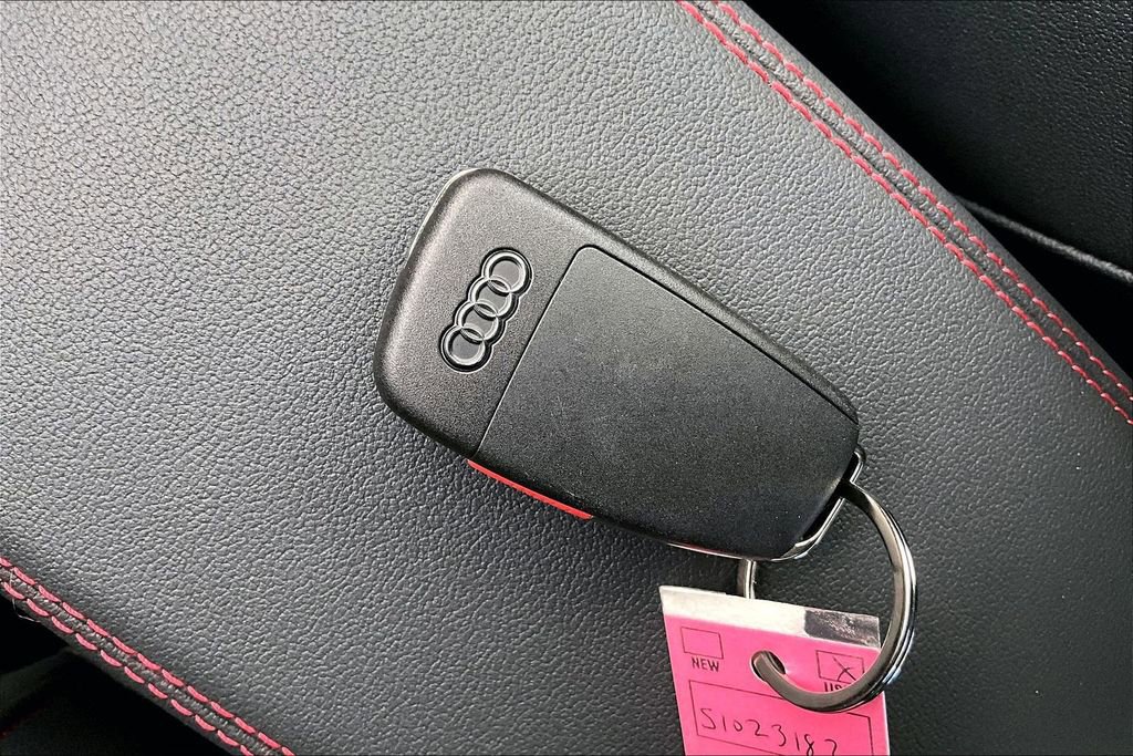Used 2025 Audi Q3 2.0T Premium Plus image 13