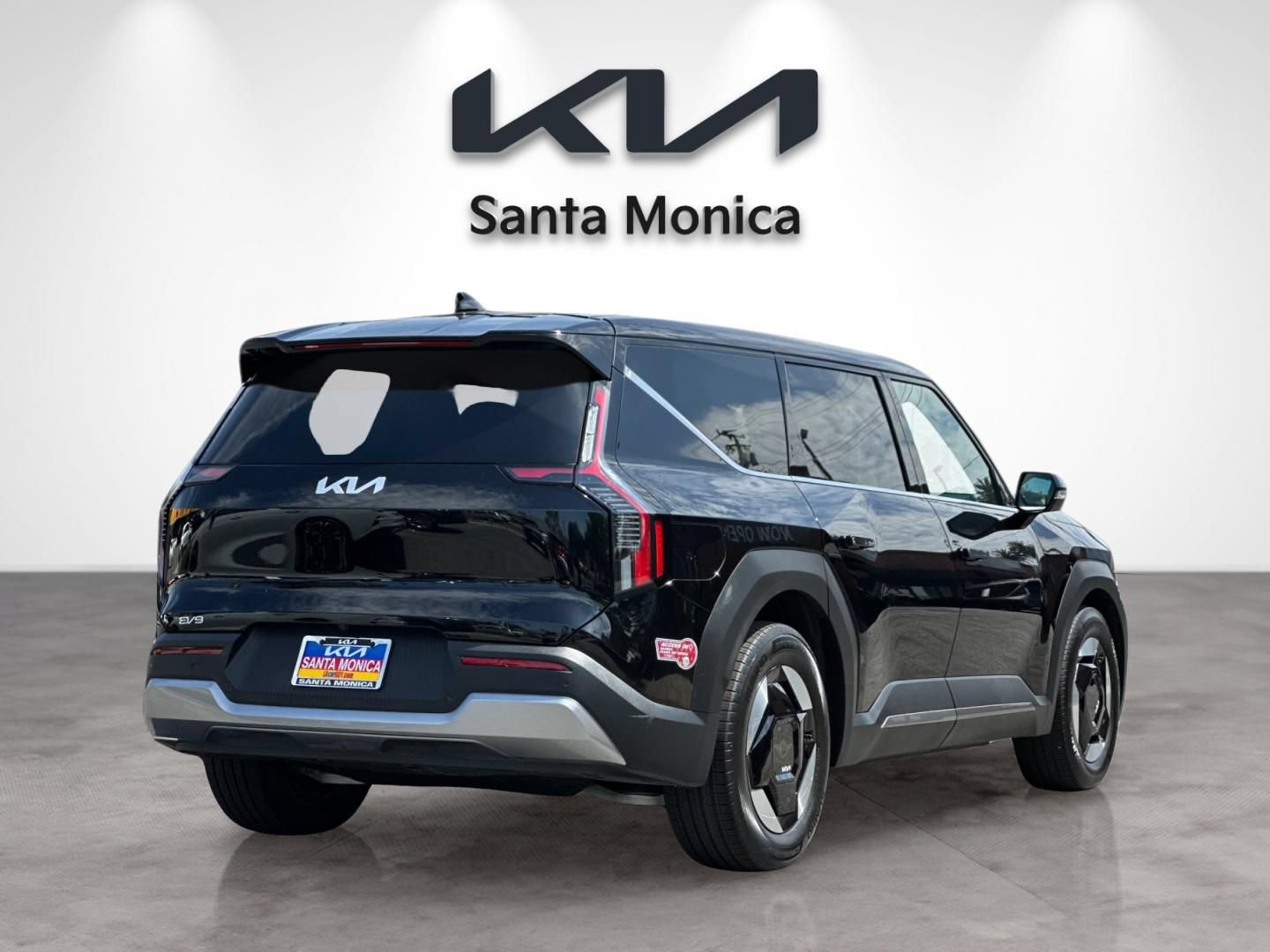 Certified 2024 Kia EV9 Light Long Range RWD image 7