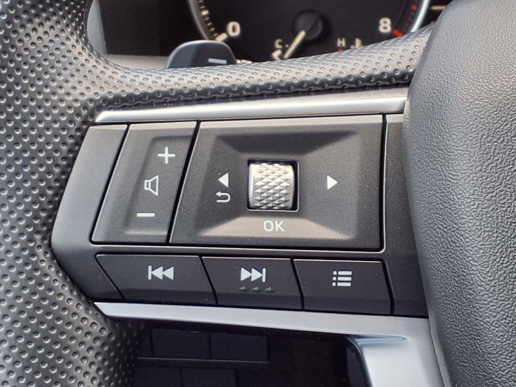 New 2025 Mitsubishi Outlander ES image 12