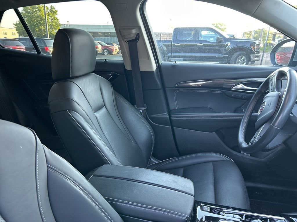 Used 2023 Buick Envision Essence AWD/4WD image 11