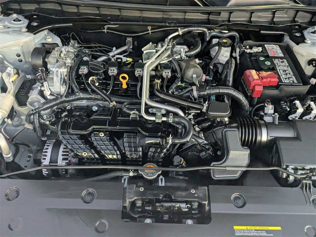 Used 2025 Nissan Altima 2.5 SR image 31