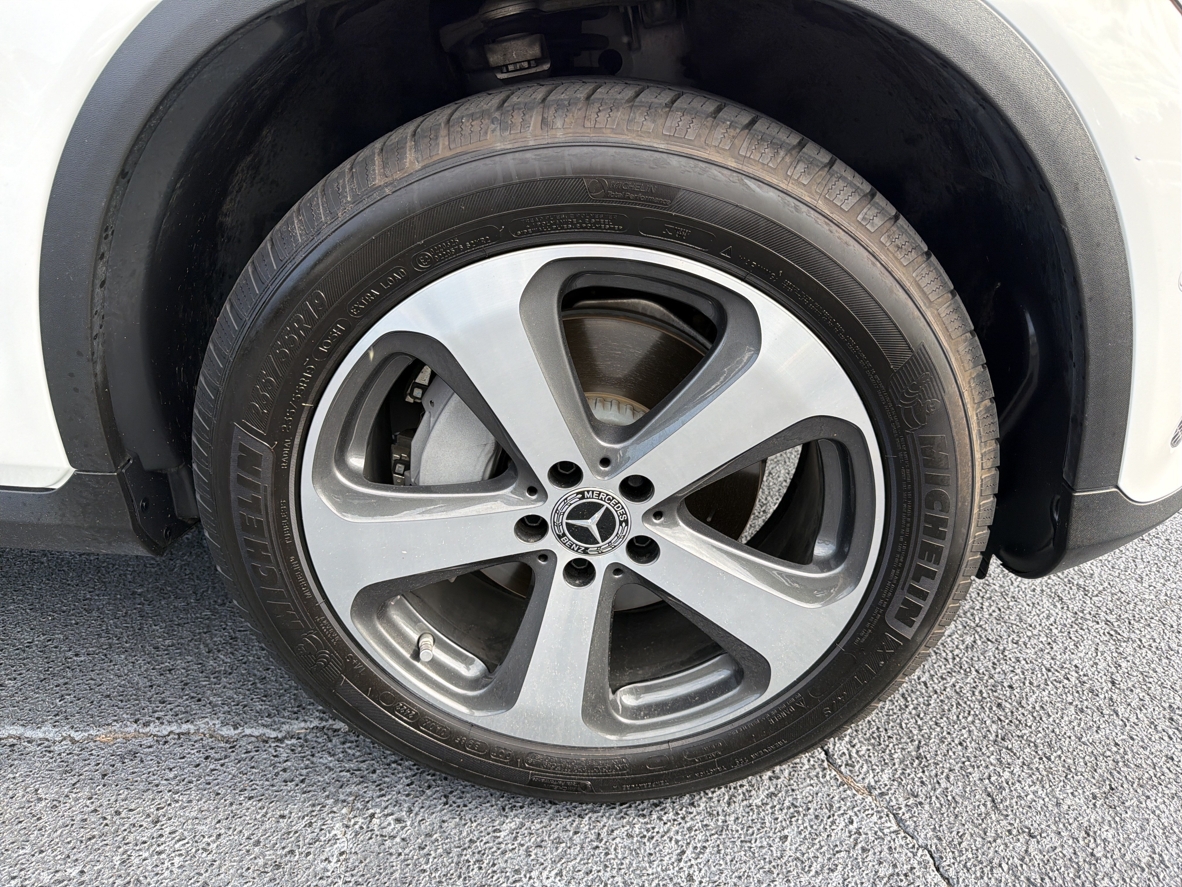 Used 2019 Mercedes-Benz GLC 300 image 10