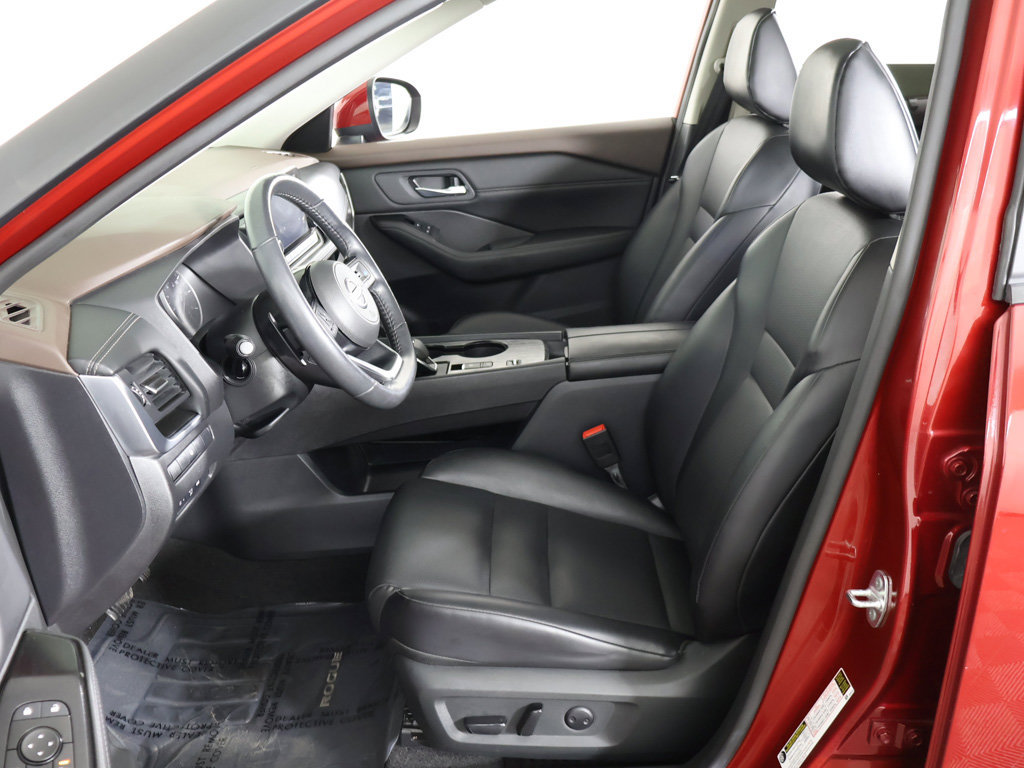 Used 2023 Nissan Rogue SV w/ SV Premium B Package FWD image 31