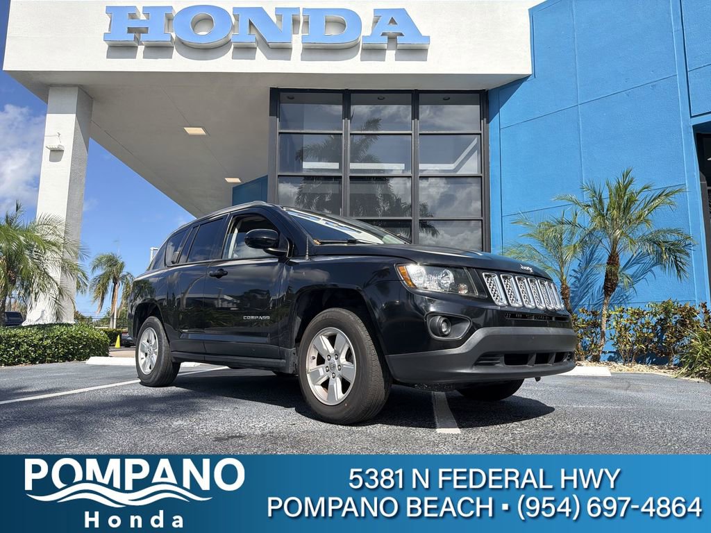 Used 2014 Jeep Compass Latitude FWD image 1