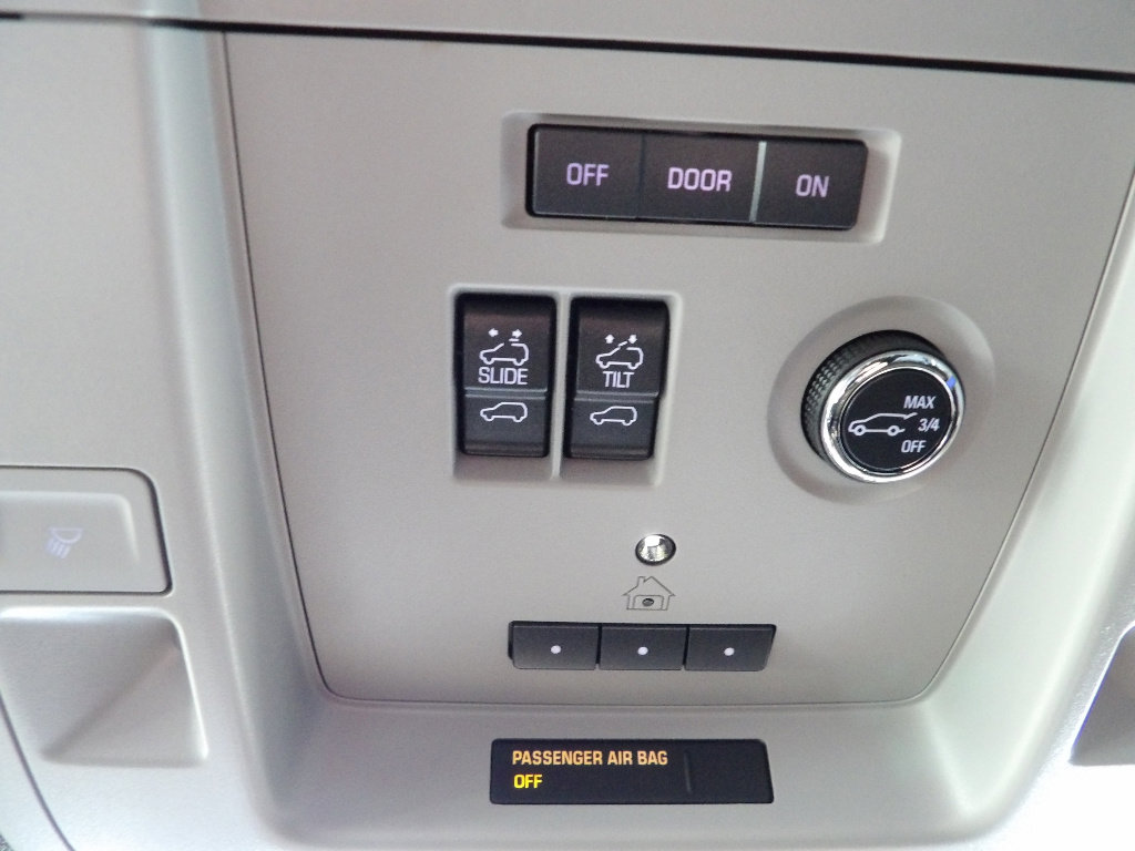 Used 2018 Chevrolet Tahoe Premier image 38