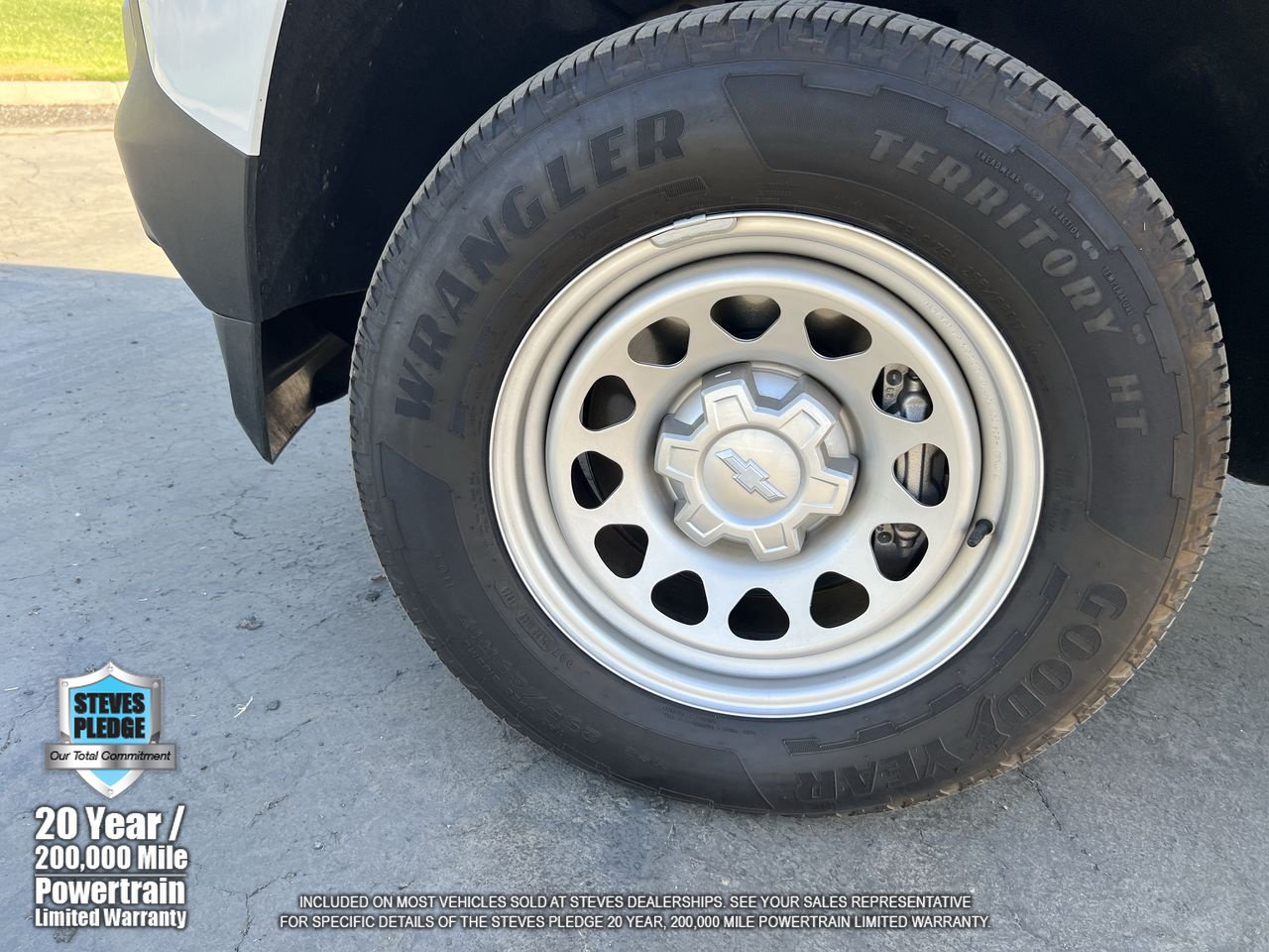 Used 2026 Chevrolet Colorado W/T w/ Advanced Trailering Package RWD image 32