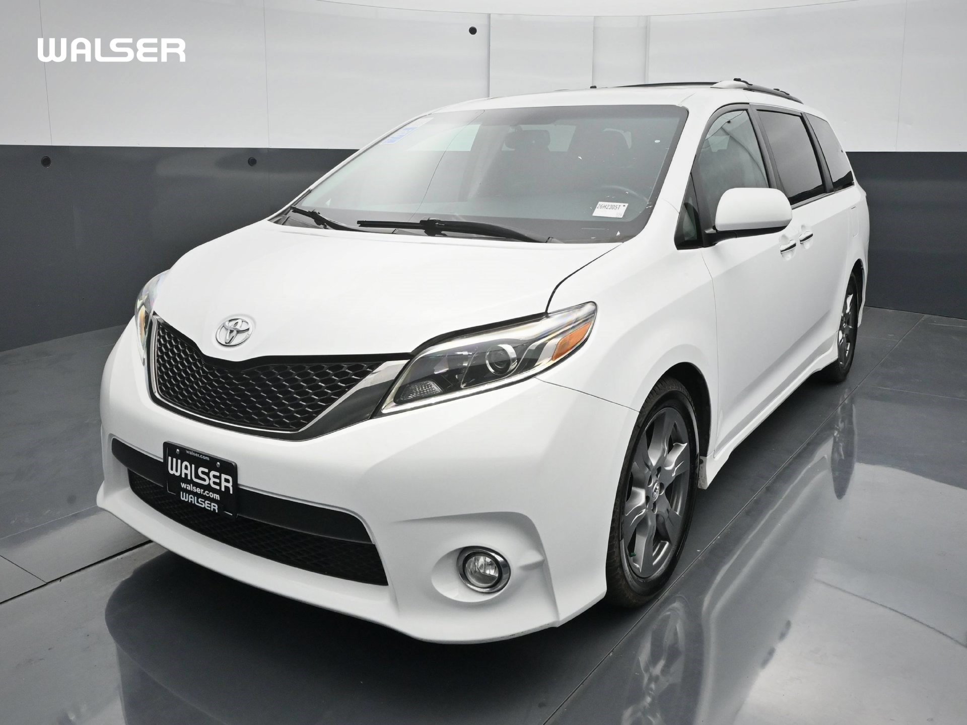 Used 2017 Toyota Sienna SE w/ SE Preferred Package