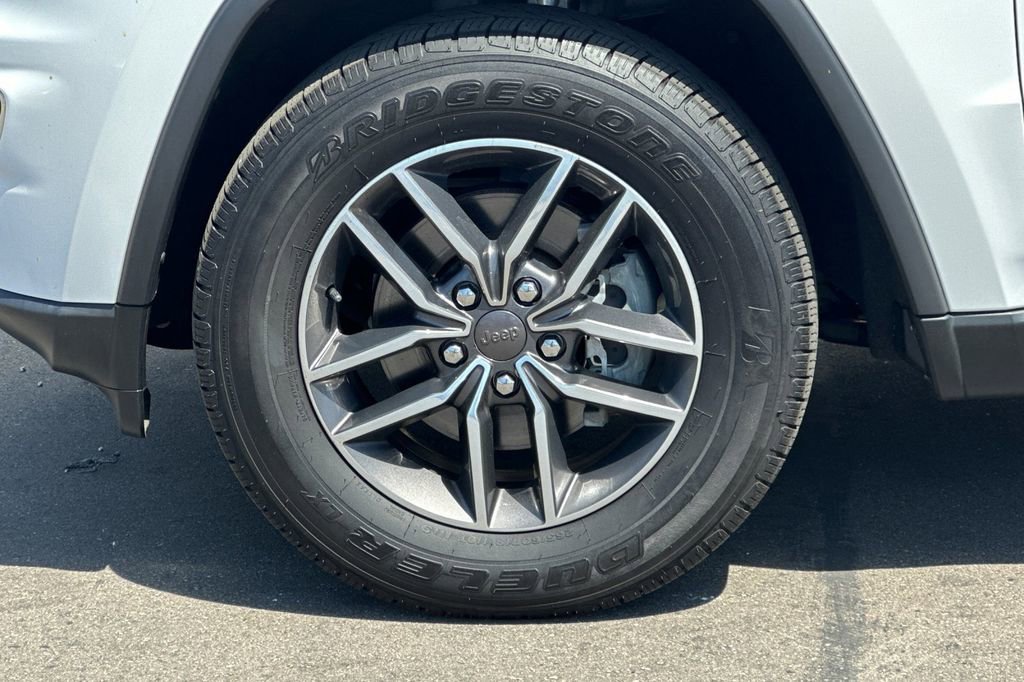 Used 2019 Jeep Grand Cherokee Limited RWD image 30