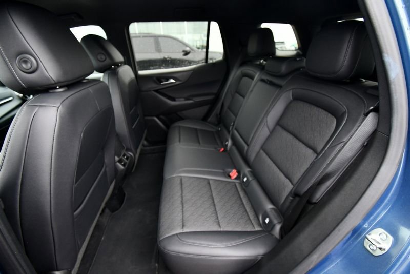 Used 2026 Chevrolet Equinox LT w/ Convenience Package II AWD/4WD image 16