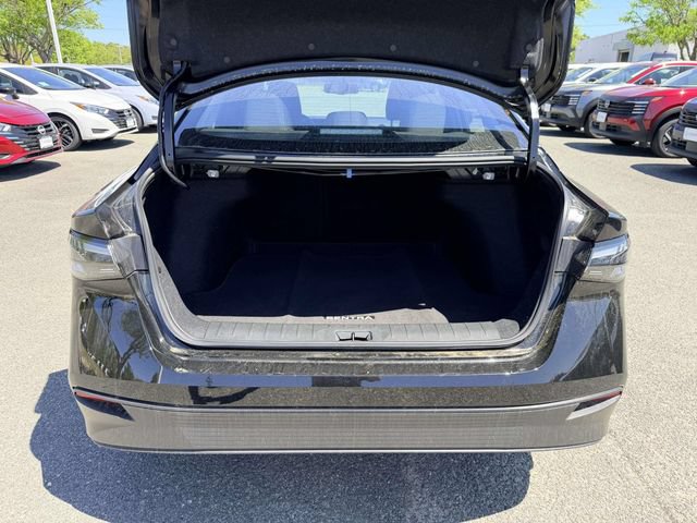 New 2026 Nissan Sentra SV w/ SV Convenience Package FWD image 12