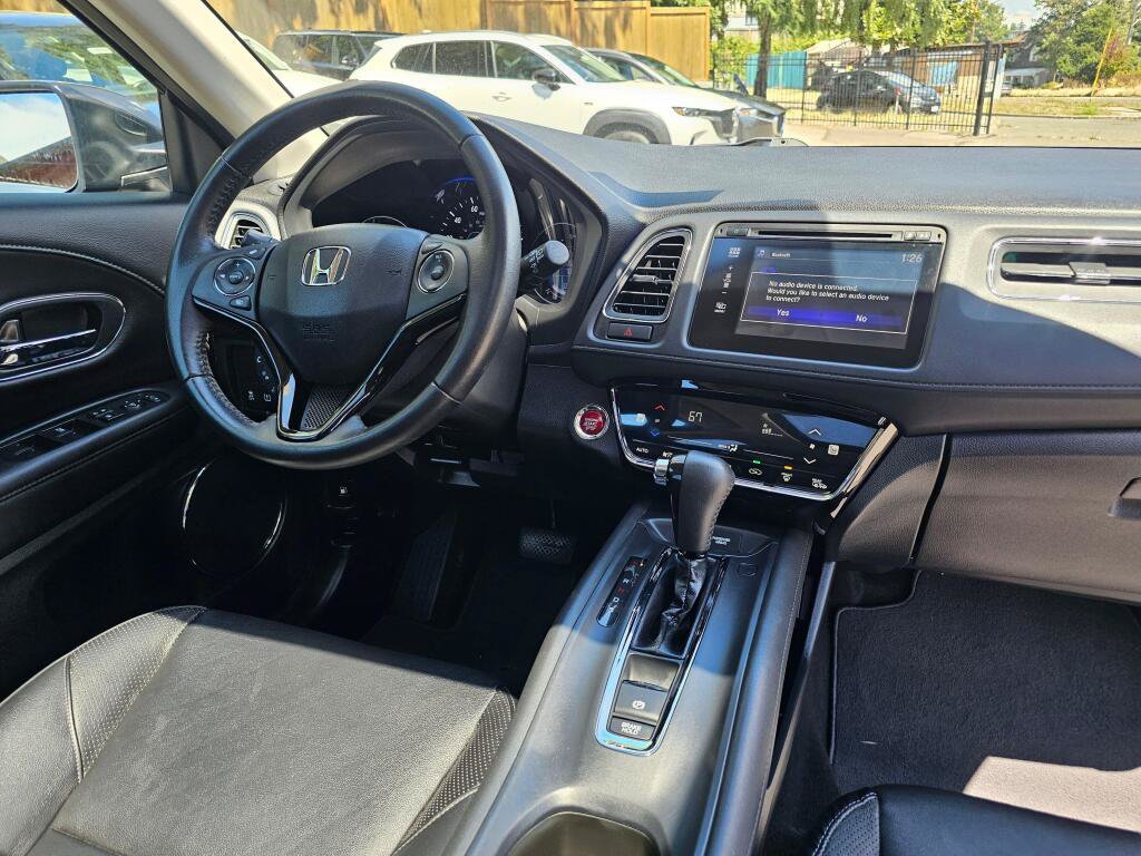 Used 2017 Honda HR-V EX-L image 12