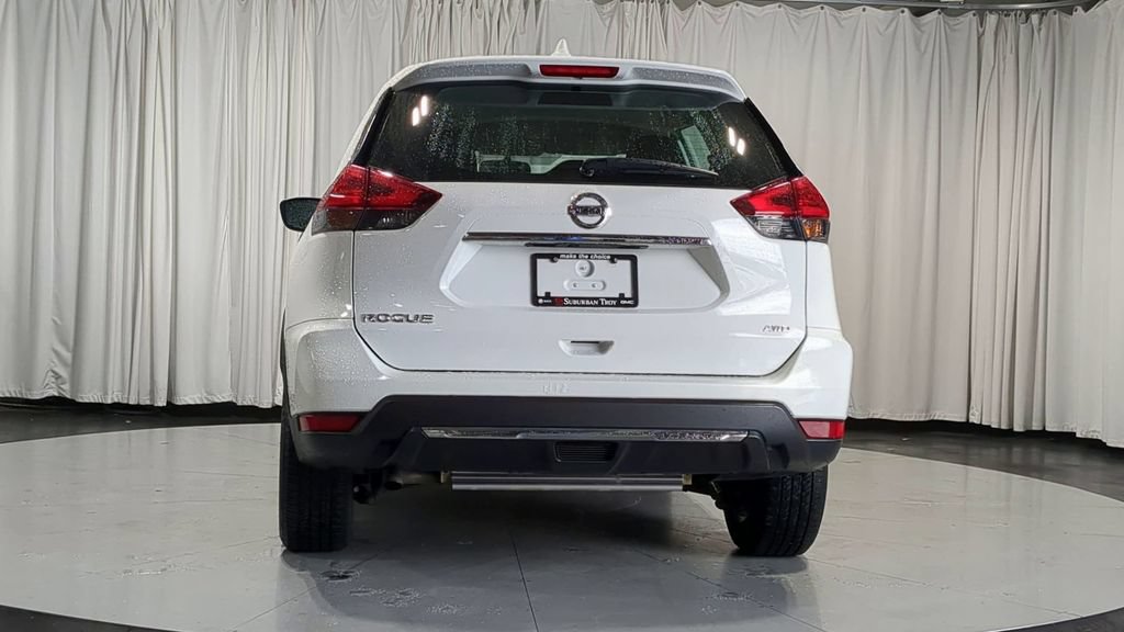 Used 2017 Nissan Rogue S AWD/4WD image 9