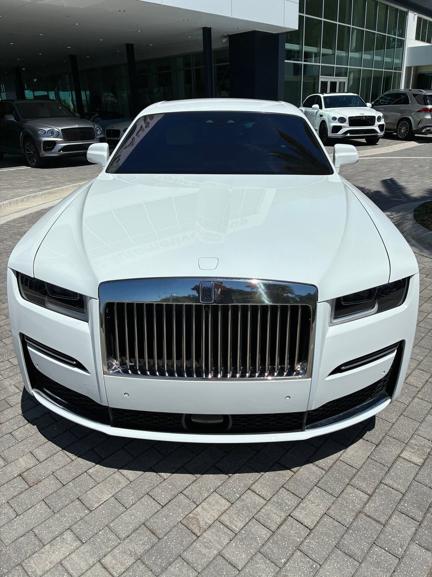 Used 2022 Rolls-Royce Ghost image 1