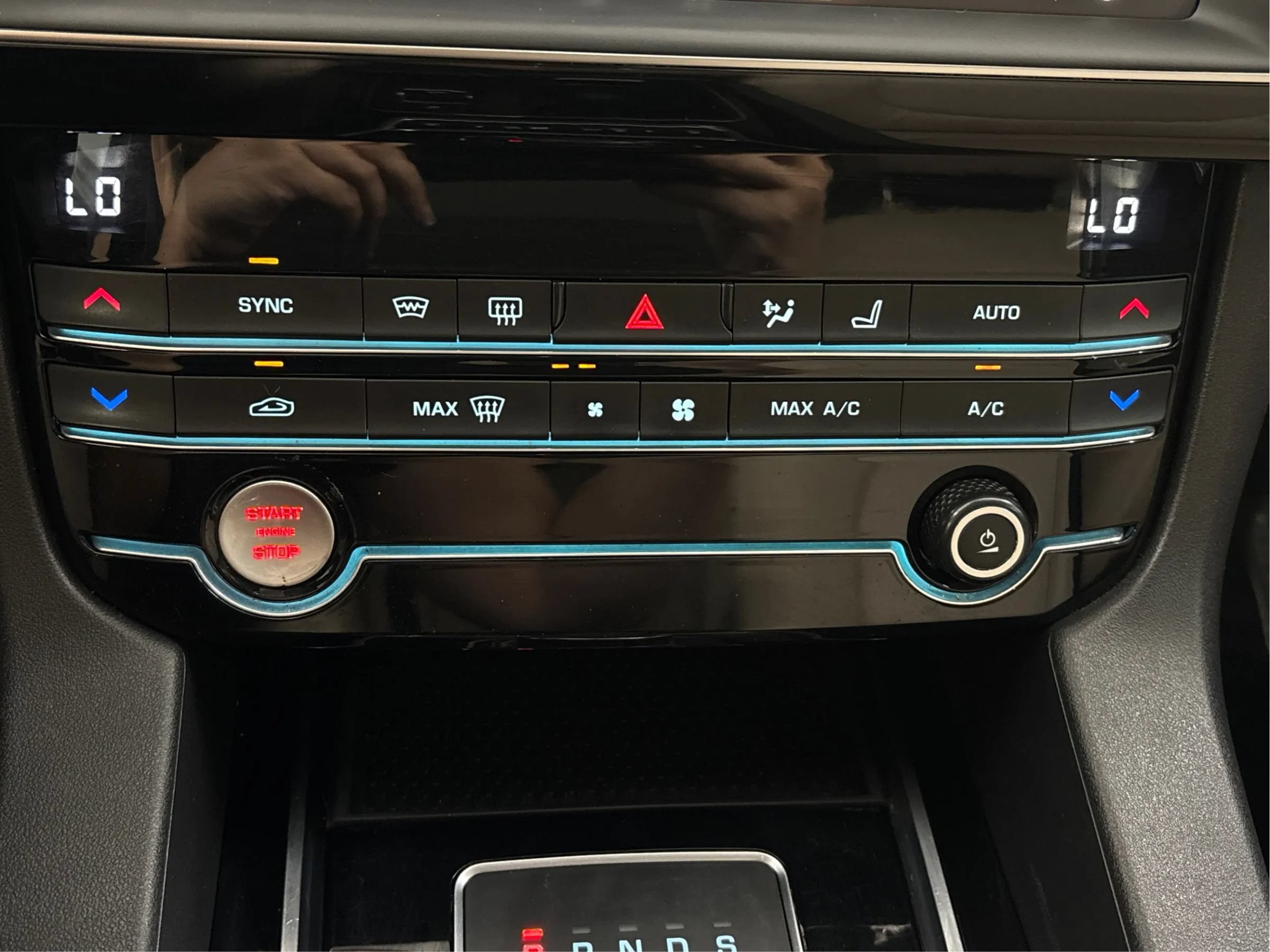 Used 2020 Jaguar F-PACE Premium AWD/4WD image 37