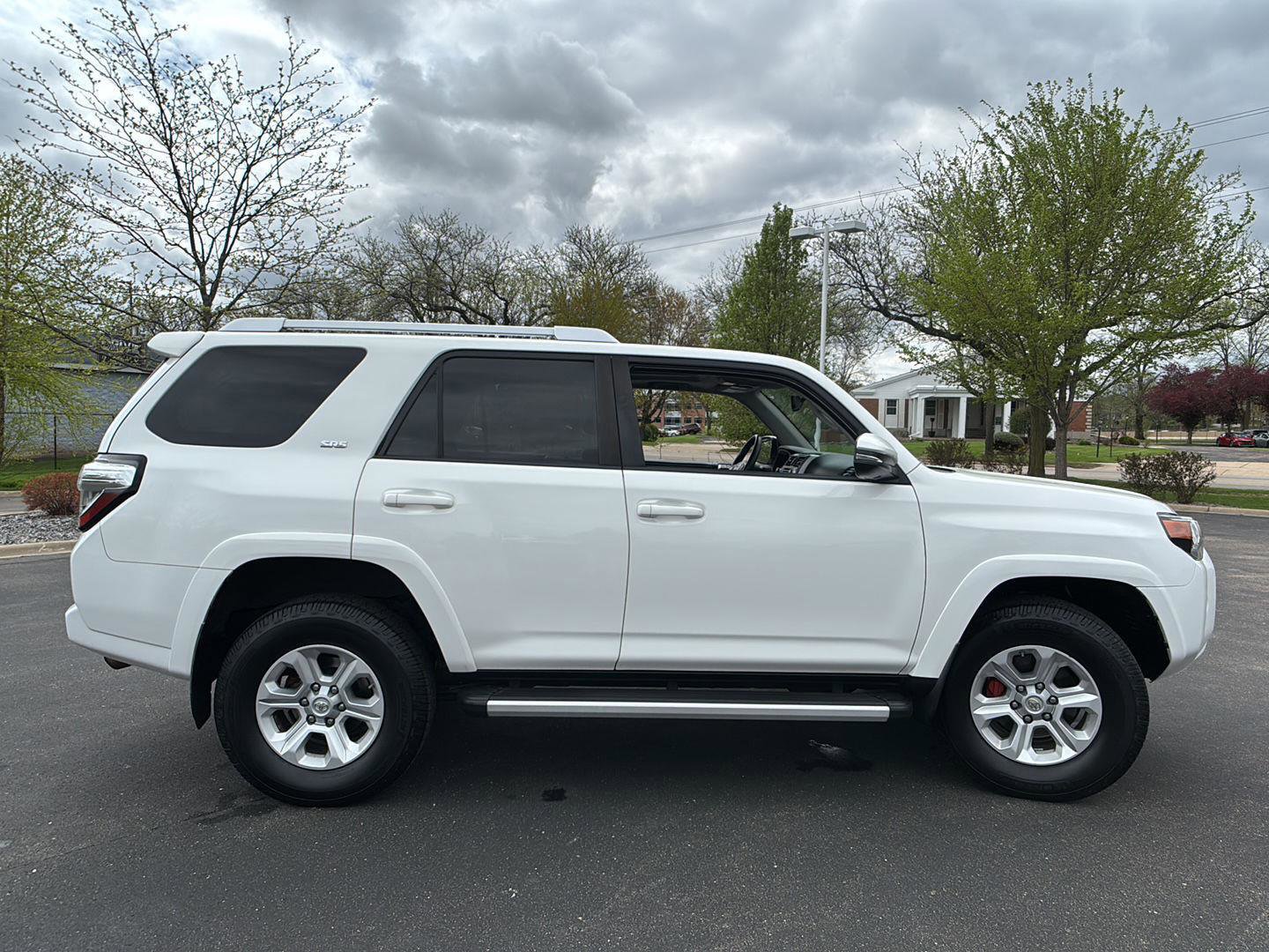 Used 2016 Toyota 4Runner SR5 Premium AWD/4WD image 11