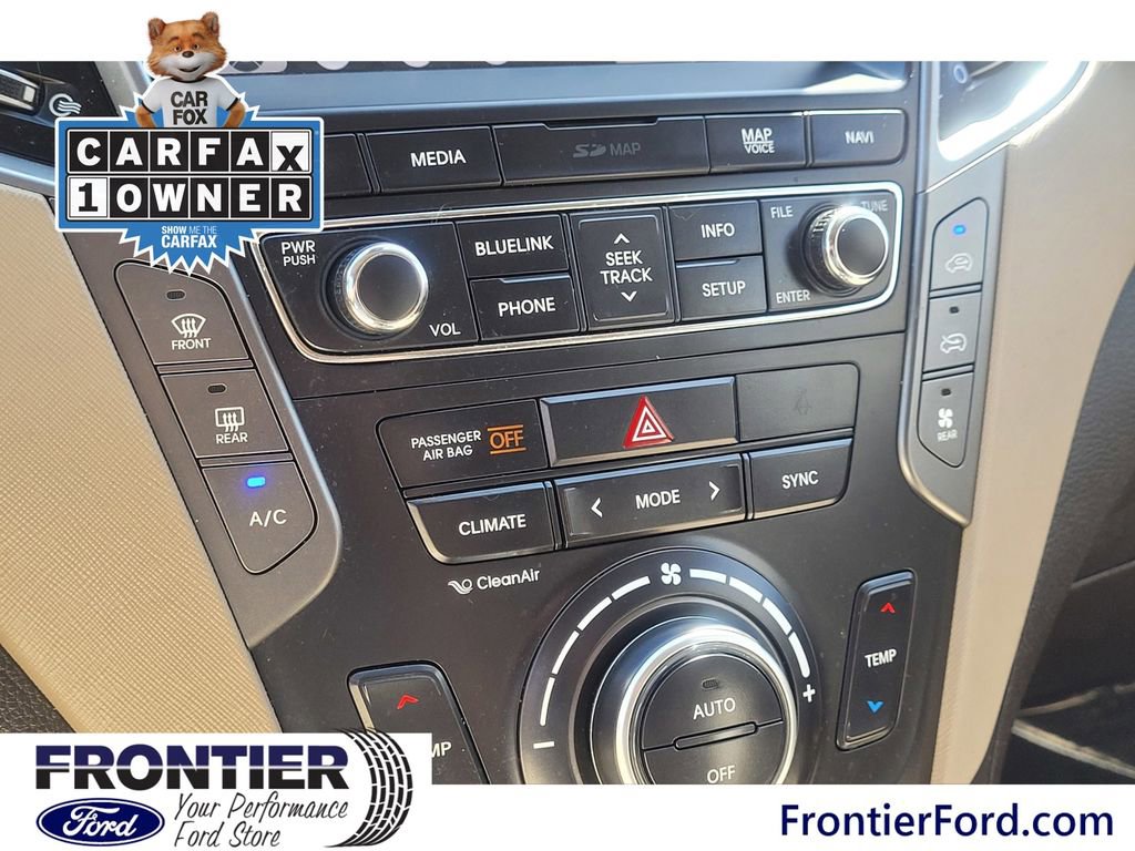 Used 2017 Hyundai Santa Fe SE image 24