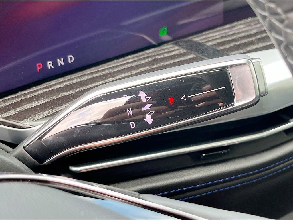 New 2025 Cadillac Escalade IQ Luxury 1 AWD/4WD image 17