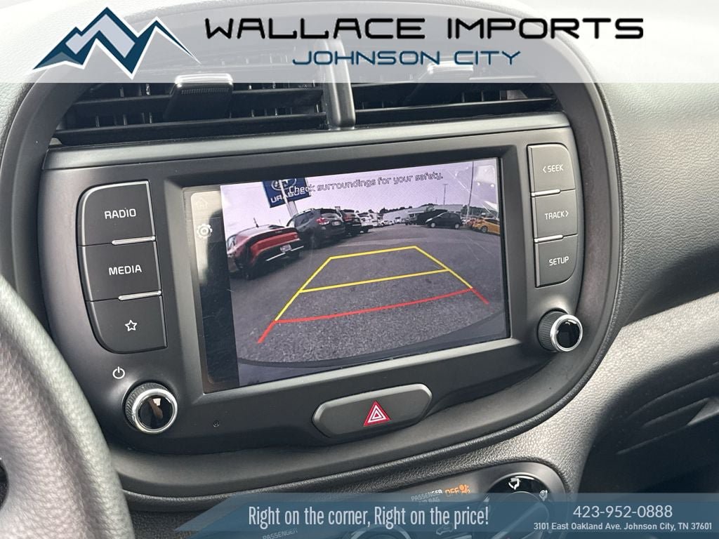 Used 2024 Kia Soul LX w/ Option Group 015 FWD image 22
