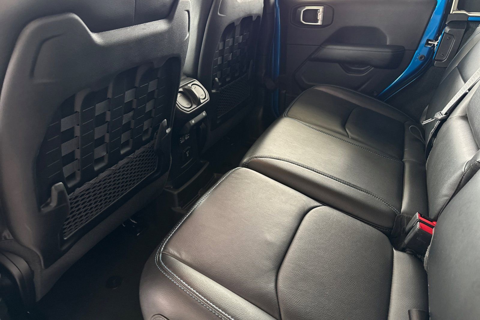 Used 2022 Jeep Wrangler Unlimited Rubicon 4xe w/ Steel Bumper Group image 14