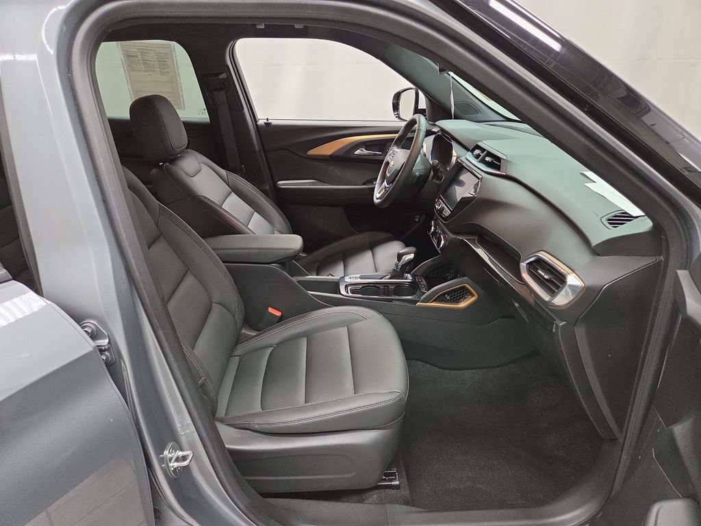 Certified 2023 Chevrolet TrailBlazer ACTIV w/ Sun and Liftgate Package AWD/4WD image 12