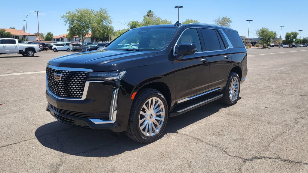 Used 2021 Cadillac Escalade Premium Luxury AWD/4WD image 4