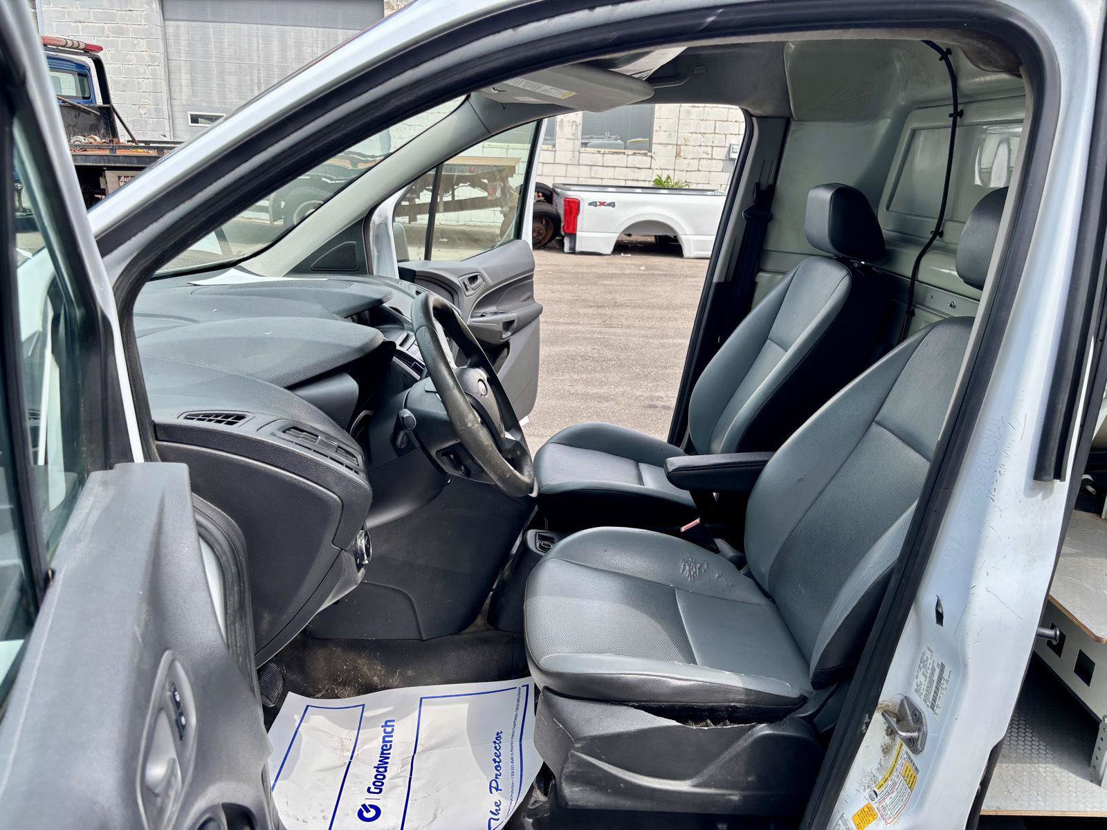 Used 2016 Ford Transit Connect XL FWD image 2