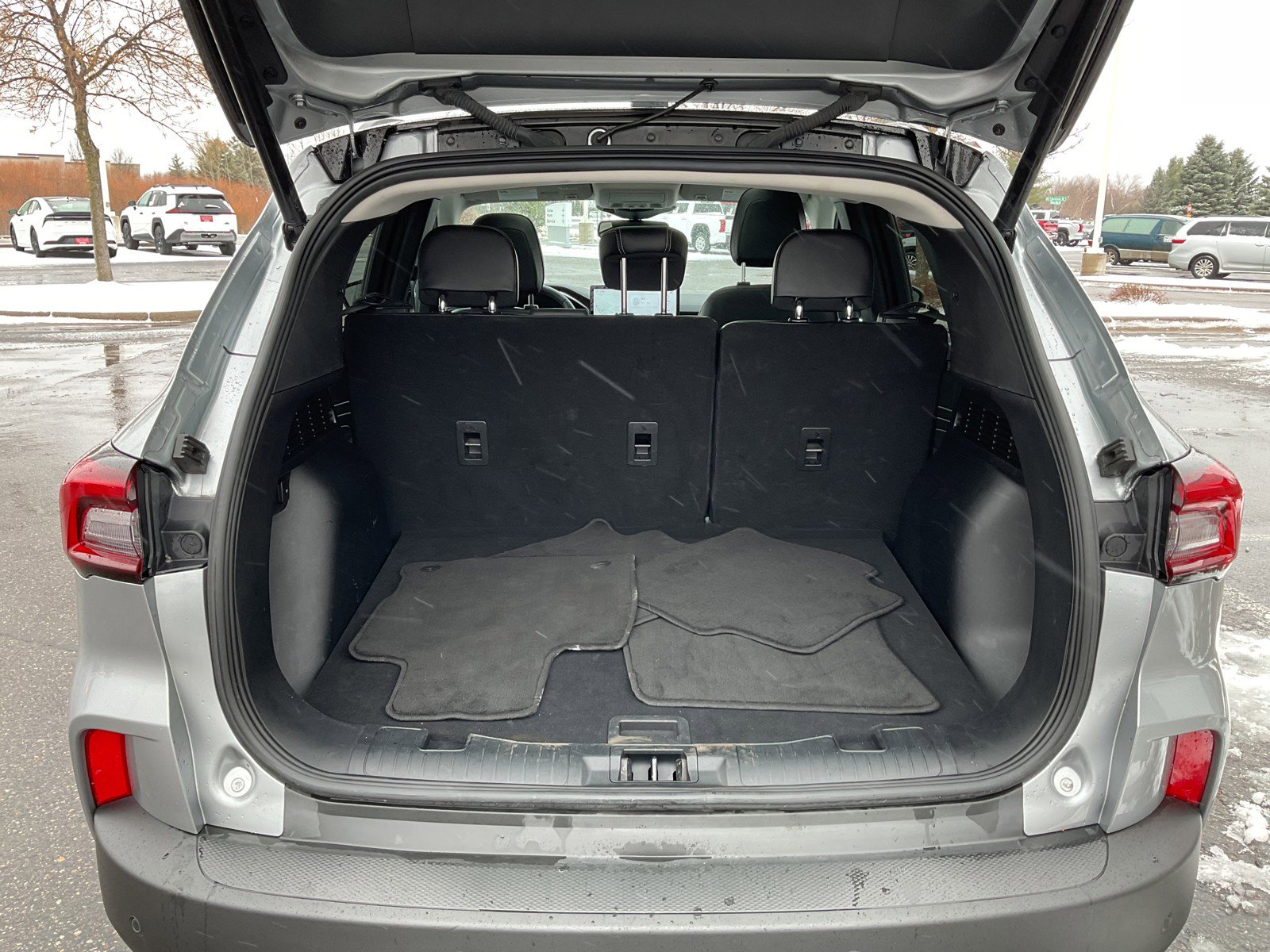 Used 2024 Ford Escape Platinum image 11