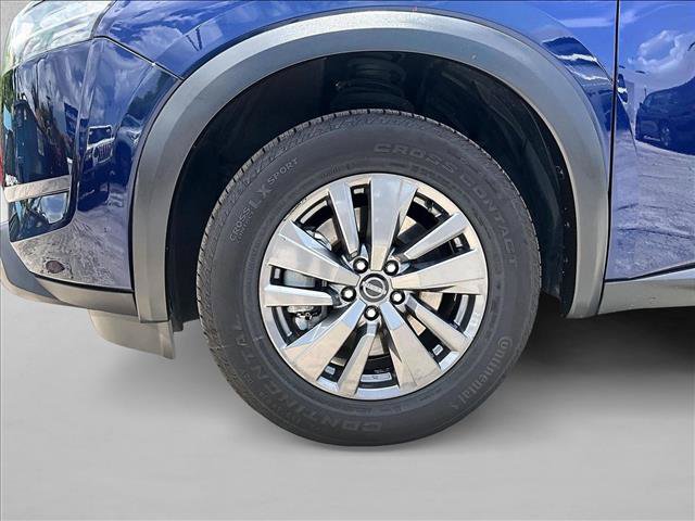 Used 2022 Nissan Pathfinder SV FWD image 10