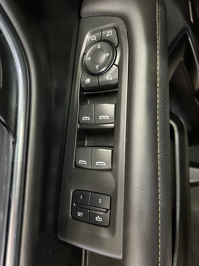 Used 2023 GMC Yukon AT4 image 24