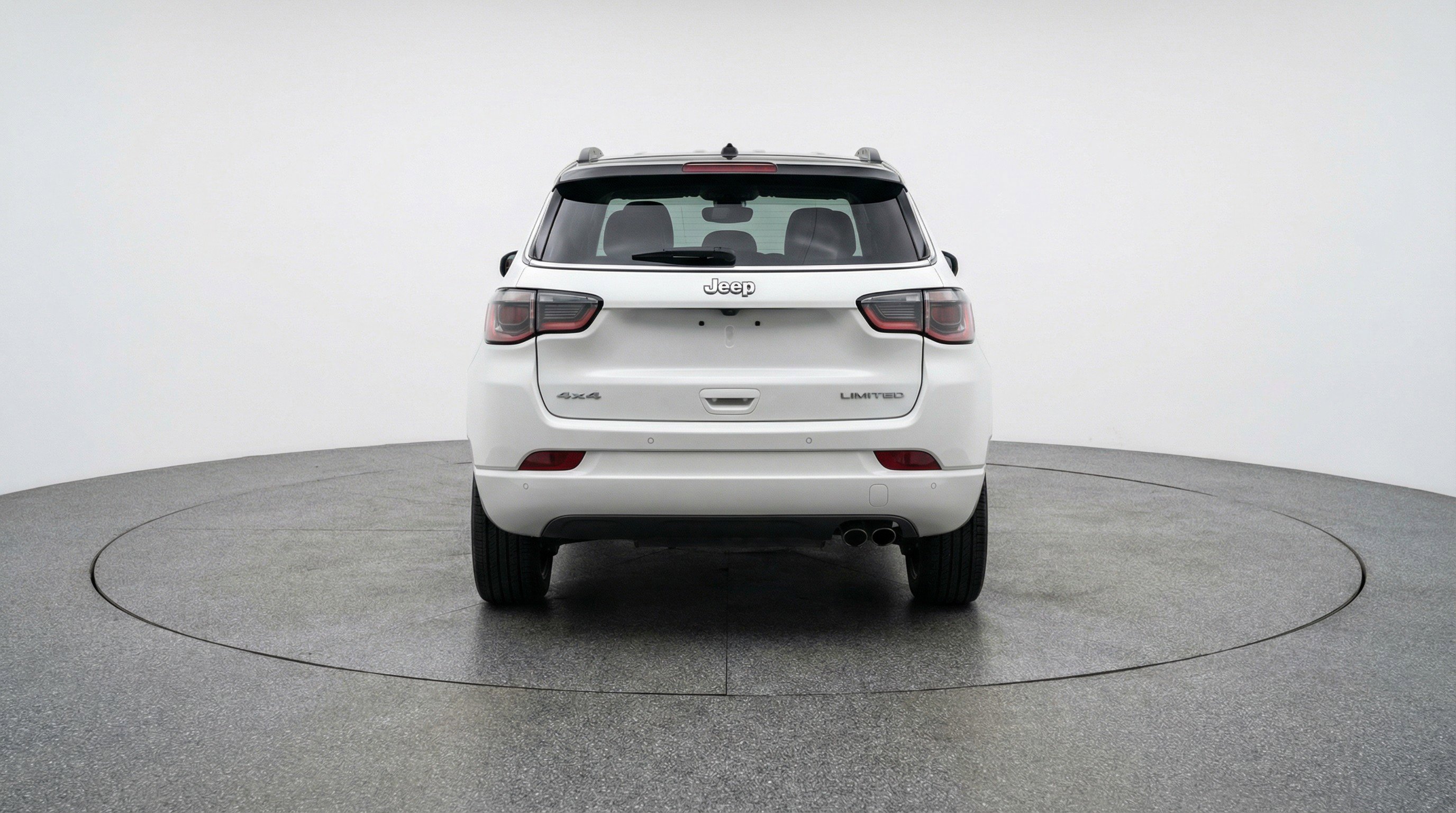 Used 2025 Jeep Compass Limited image 7