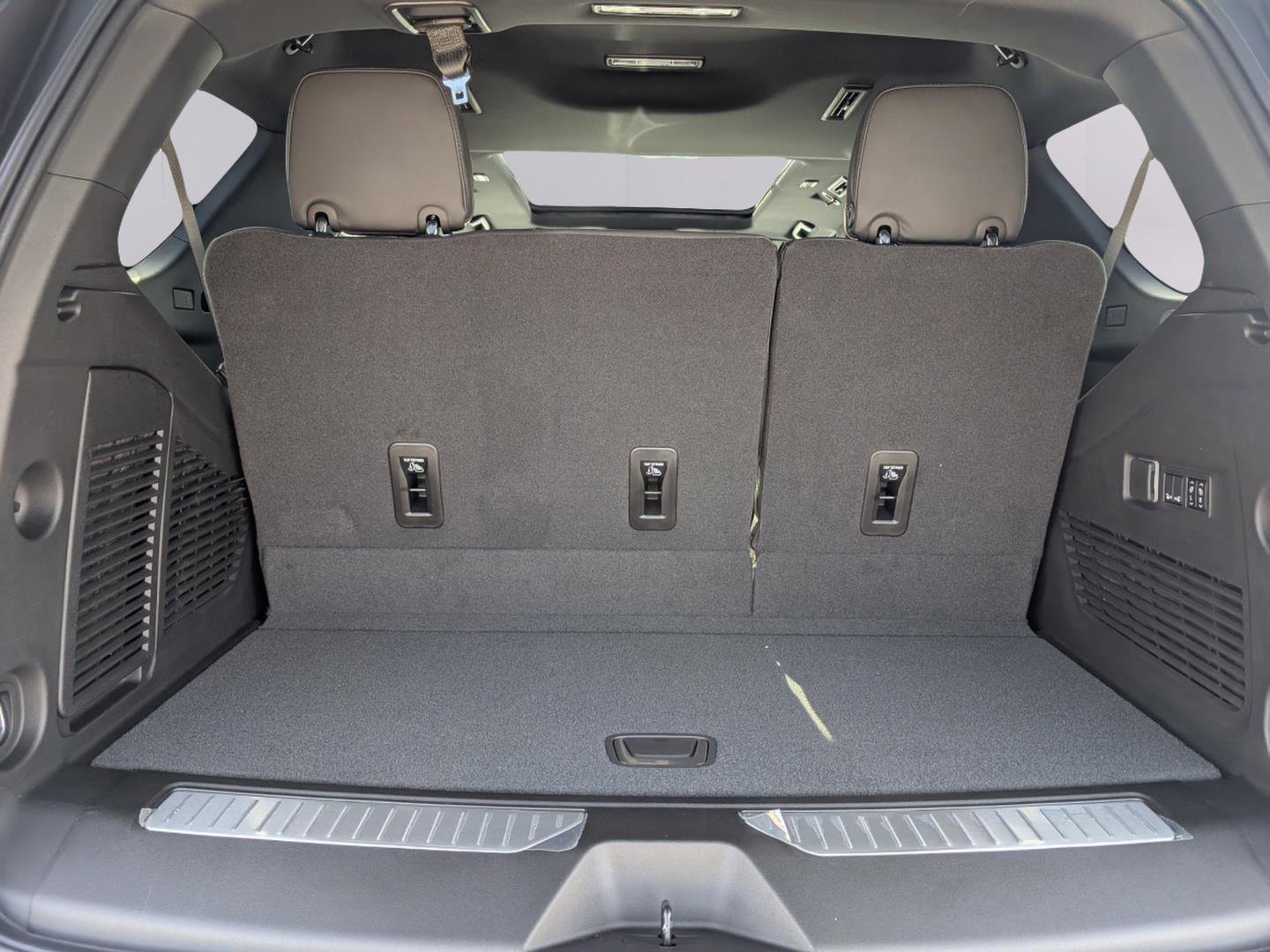 New 2026 Chevrolet Tahoe Premier w/ Sun And Tow Package image 10