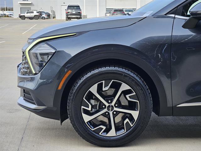 Used 2023 Kia Sportage EX image 6
